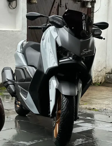 Xmax 300