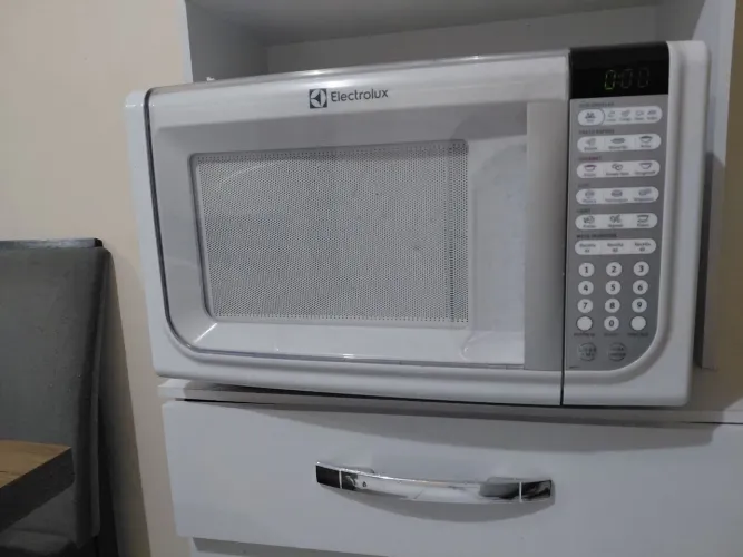 Micro-ondas Electrolux 31 Litros Branco - Funcionando Perfeitamente