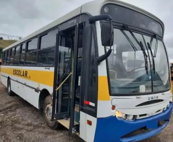 Ônibus urbano Caio Apache 2004