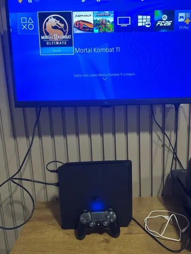 Ps4 slim 1Tb,vem acompanhado com vários jogos!!