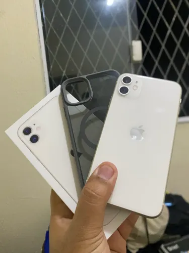 iPhone 11 MUITO NOVO