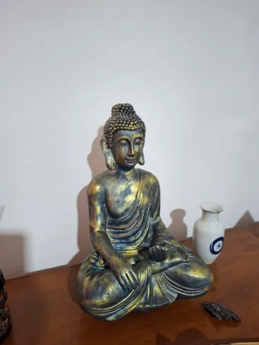 Buda estatua em gesso