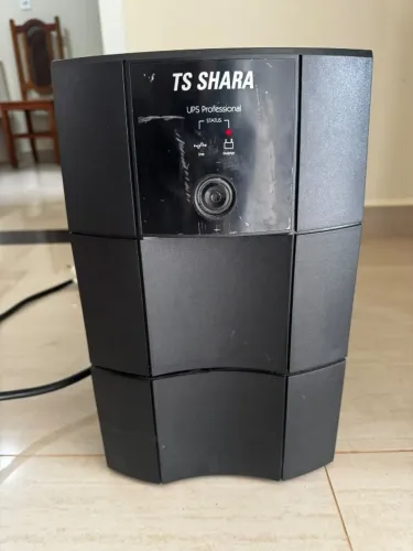 Nobreak TS Shara UPS Professional 3200VA Bivolt - Funcionando