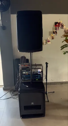 Vendo sistema Yamaha Dbr 15 Sub 15