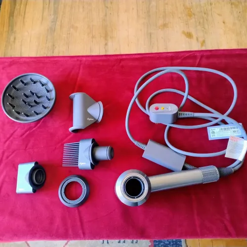 Secador profissional DYSON 
