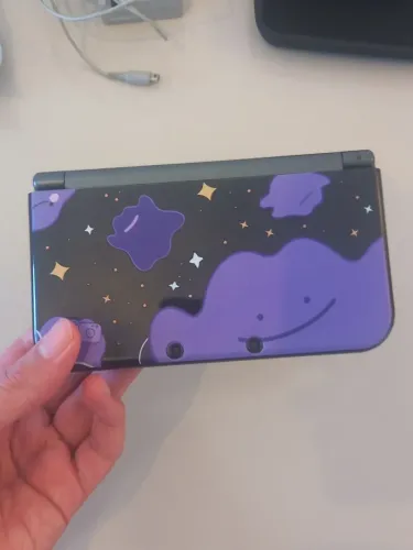 New Nintendo 3DS XL Desbloqueado (64GB) + Pacotão de Acessórios-Troco em iPhone 15 e 14pro