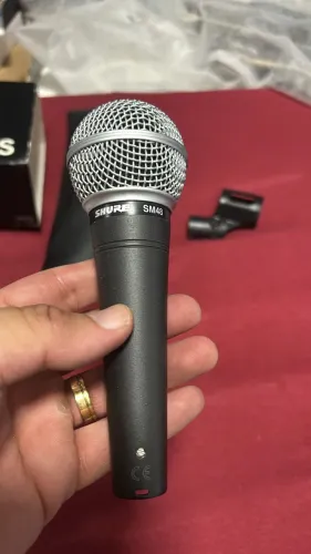 Microfone Shure Sm48 Dinâmico