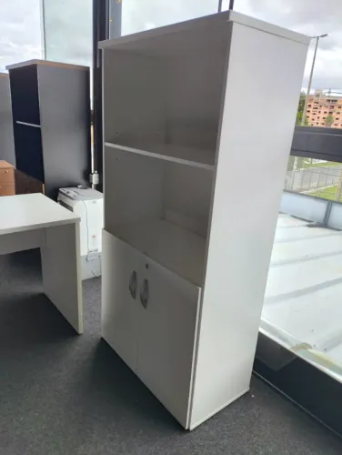 Armário Alto com 2 Portas e Prateleira - 1,59x0,77x0,40cm - ENTREGAMOS!!