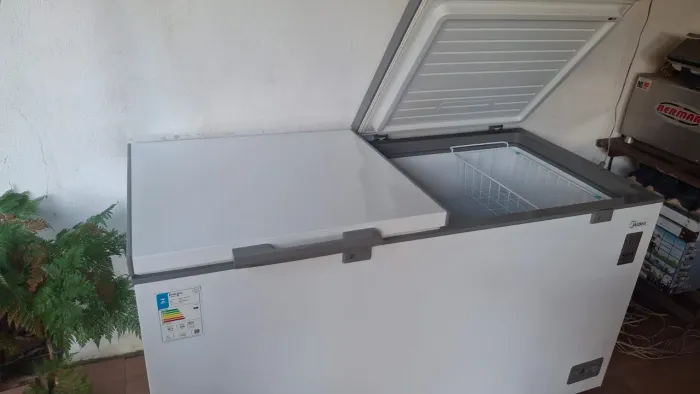 Freezer horizontal