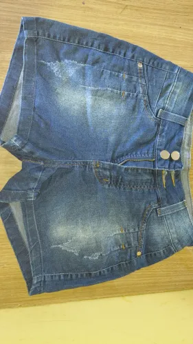Short jeans