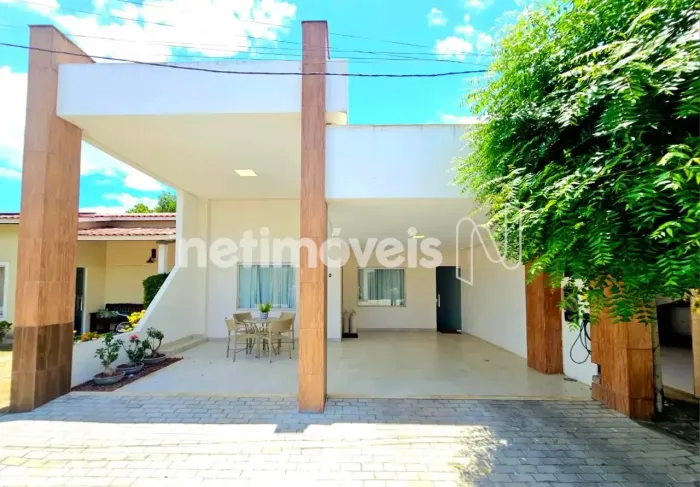 Casa pra venda reformada no Condomínio Residencial Maya - bairro SIM, Feira de Santana.