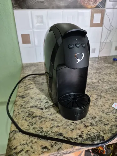 Vendo Cafeteira espresso três corações 