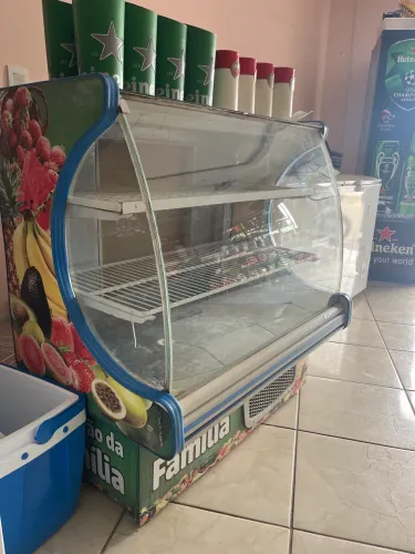 Expositor Gelopar 