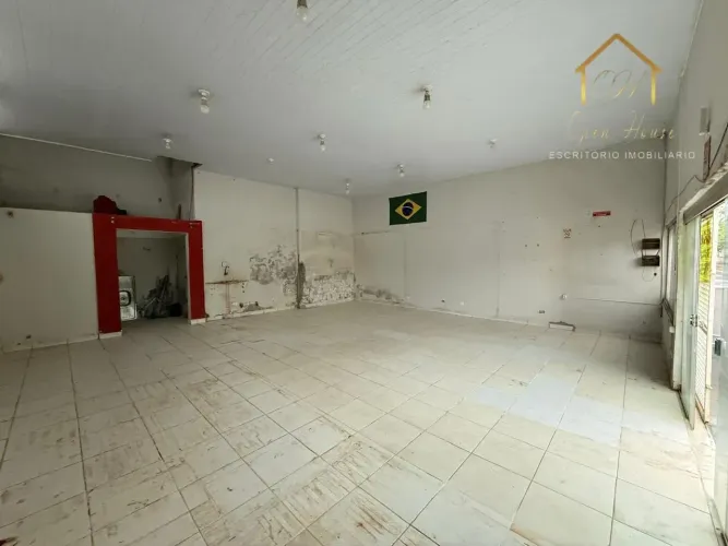 Alugo Salão Comercial no Bairro Tijucal