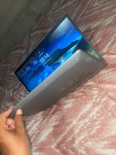 VENDO NOTEBOOK LENOVO 2.500