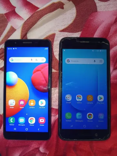 Vendo esses dois celulares