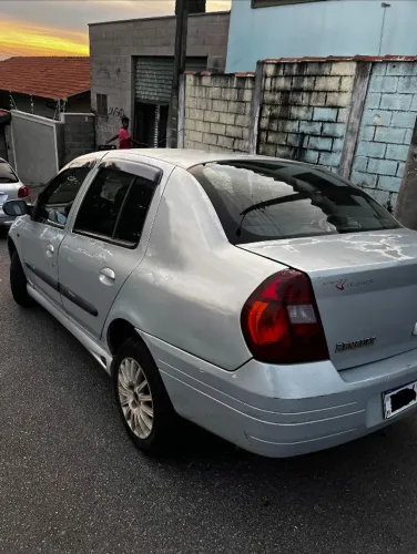 Renault Clio RN/ Expression 1.0 5P 2003