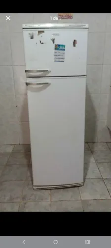 Vendo geladeira dako