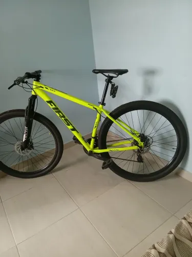 Bike first.      aro 29 seminova 
