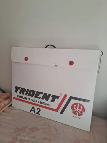 Prancheta de Desenho Técnica Articulada Trident A2 (Com Régua Paralela)