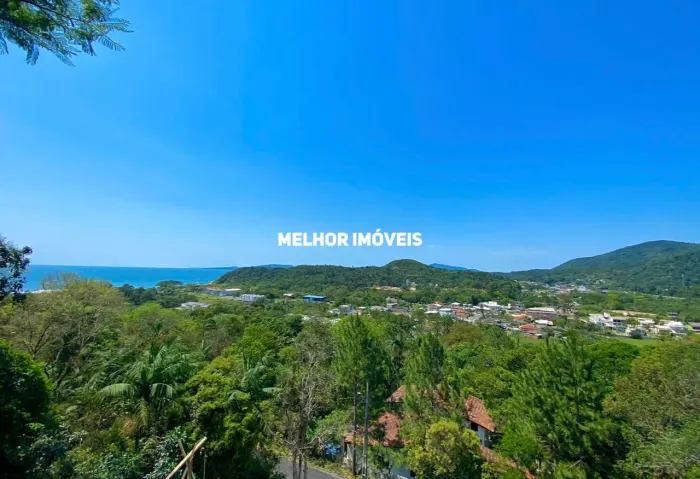 Terreno á venda com Linda Vista Mar localiado na praia do Estaleirinho em Balneário Cambor