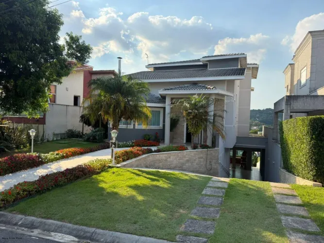 CASA A VENDA NO CONDOMÍNIO RESERVA SANTA MARIA