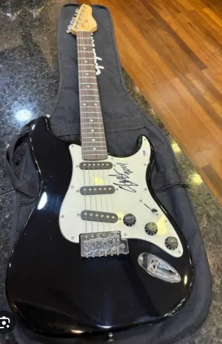 Guitar assignature