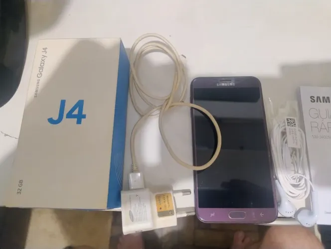 Vendo Samsung j4 novo bem conservado