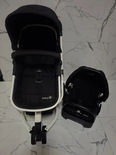 Carrinho Bebê Conforto e Base de Carro Safety Unissex Moisés Lindo 