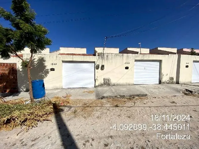 Casa no CARNAUBAL em Horizonte/CE - Caixa *3447