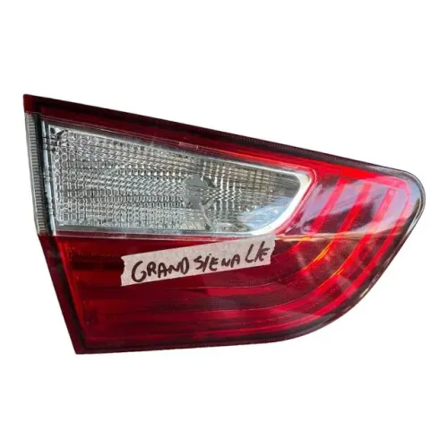LANTERNA TAMPA TRASEIRA L/E FIAT GRAND SIENA