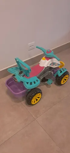 Carrinho Maral Magical