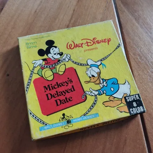 Rolo de Filme 8mm Super Color vintage da Walt Disney Home Movies. Mickey e Ursinho Pooh