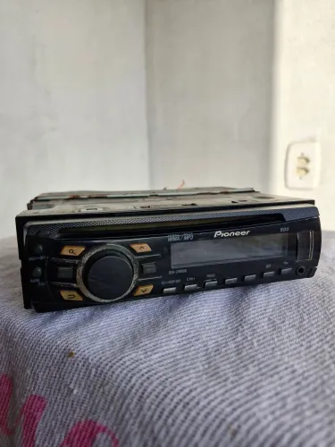 cd/radio pioneer deh-2350ub com usb/aux, acompanha plug e cinta met