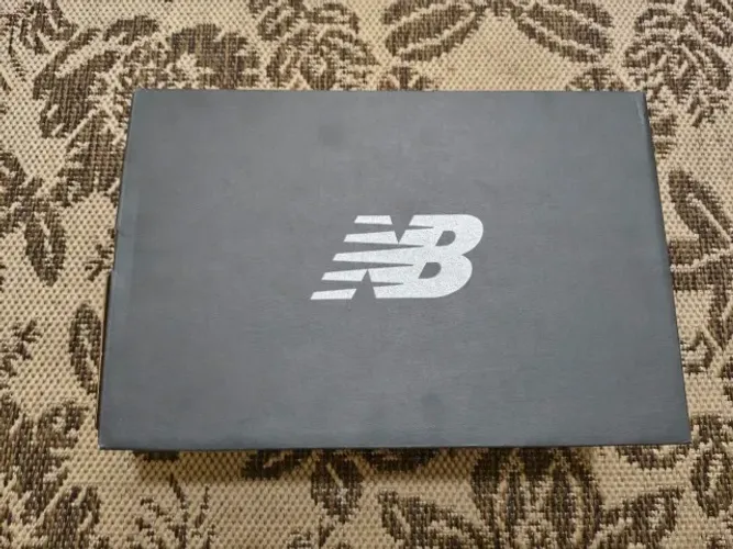 Tênis Casual New Balance Cinza - Novo