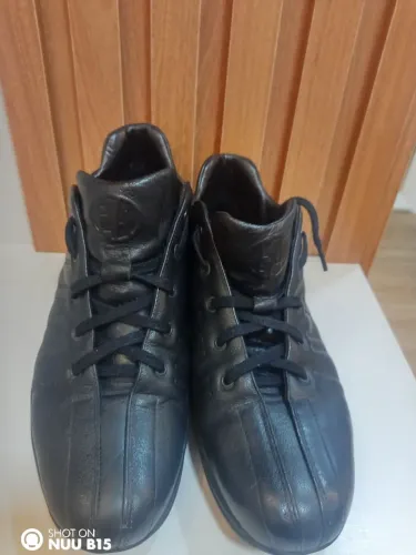 Tênis Adidas e outros 