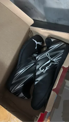 Chuteira Puma Attacanto futsal 39 (nova)