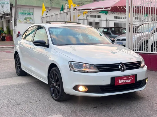 Volkswagen Jetta Comfortline 2.0 T.flex 8V 4P Tipt. 2013