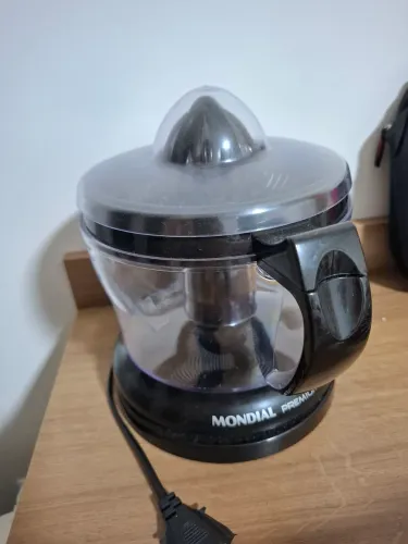 Espremedor de Laranja Mondial Premium - 110V
