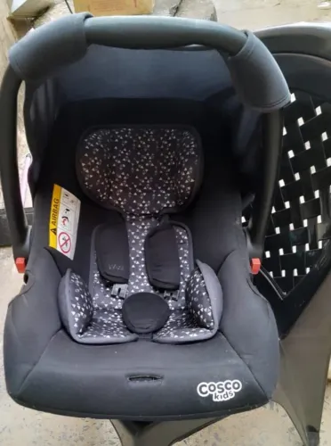 Vendo bebê conforto cosco