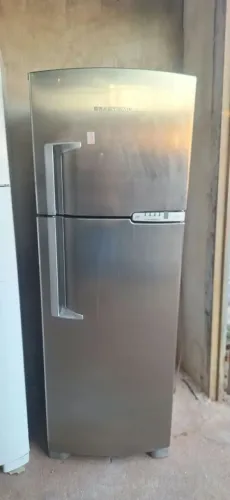 Vendo geladeira inox Frost free