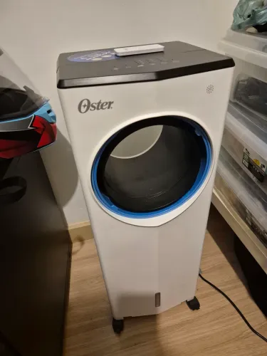 Climatizador de Ar Portátil Oster 4 em 1 (5,3 litros, 80W)