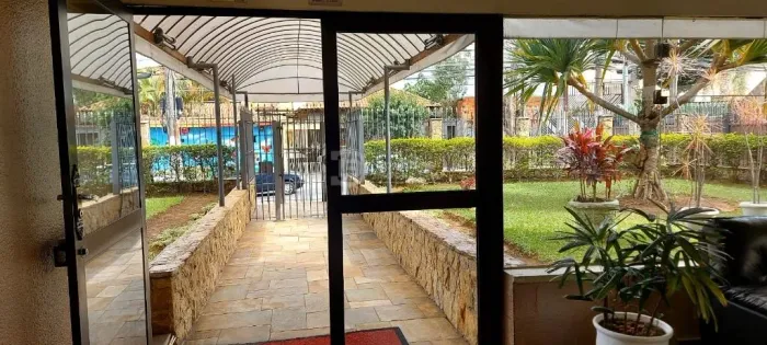 Apartamento de 2 Dormitórios com 1 Vaga de Garagem à Venda na Vila Esperança, São Paulo