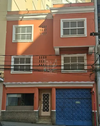 Prédio Comercial no Centro | 3 Pavimentos + Elevador + Garagem (5 Vagas)
