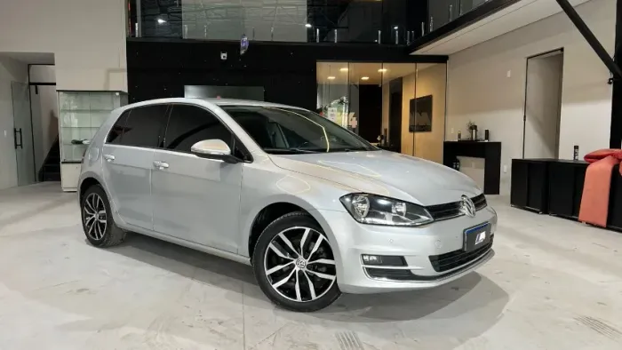 Volkswagen Golf Highline 1.4 TSI 140cv Aut. 2015