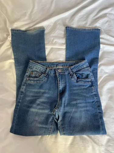 Calça jeans flare
