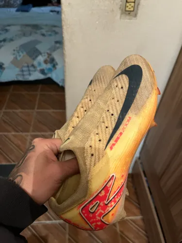 Chuteira Nike Mercurial Vapor Elite 16 KM Air Zoom