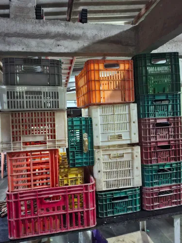 Caixa  plástica para hortifruti e mercados. Tamanhos variados.
