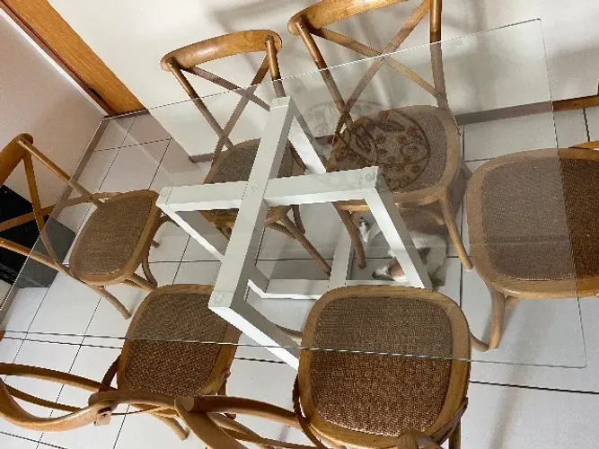 Mesa de jantar de vidro retangular 6 lugares 1,60x0,90m (só a mesa)