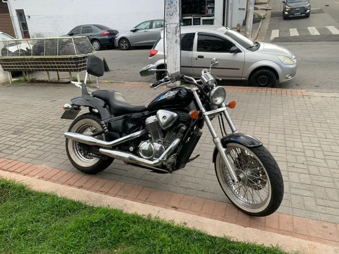 Shadow 600